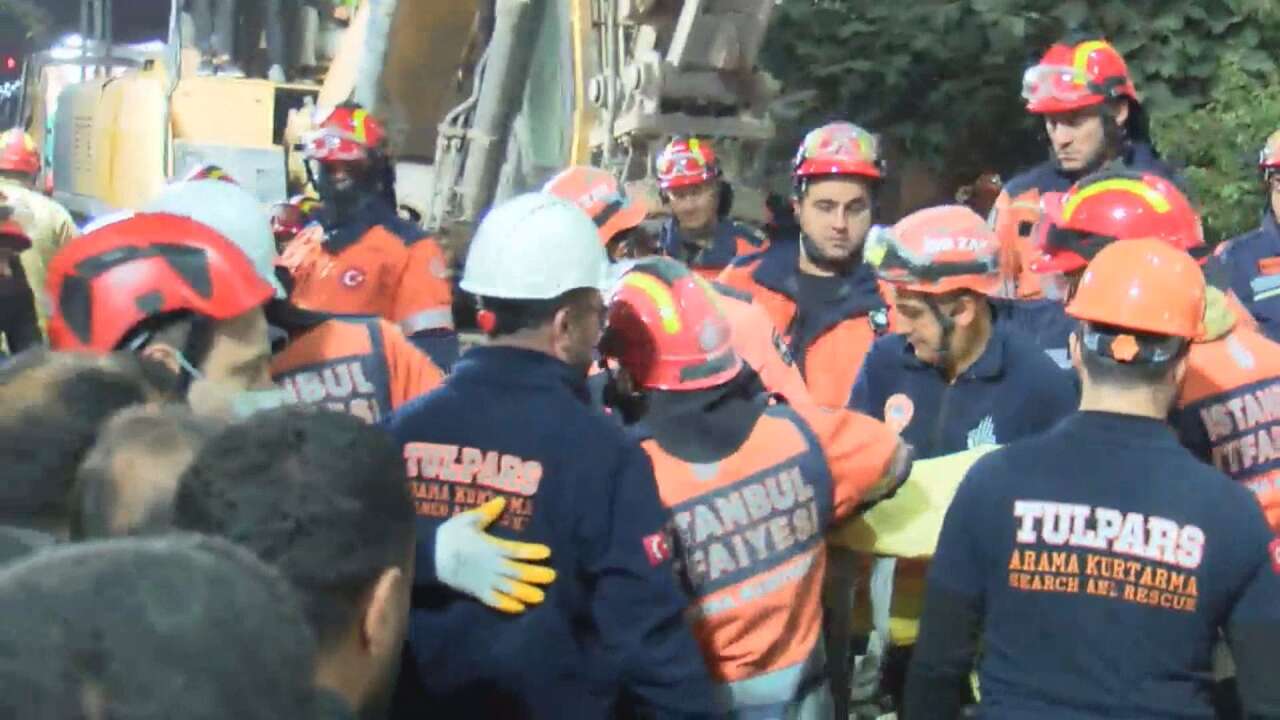 Enkaz altındaki son kişi çıkarıldı! Ölü sayısı 5’e yükseldi 1